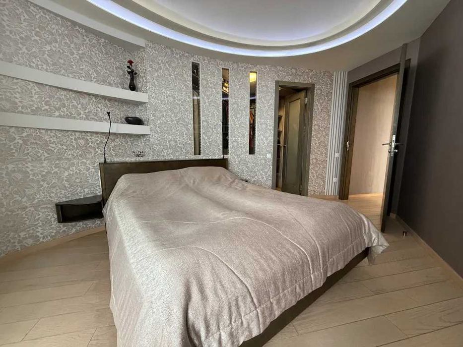 Продам 3к квартиру ул. Братьев Горобцов (ул. Кедрина), Рабочая