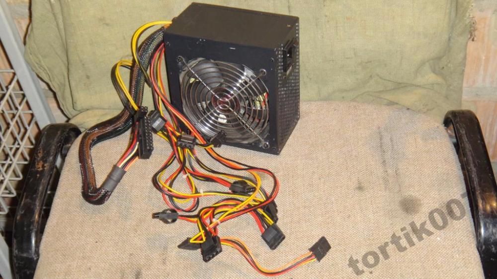 Блок питания ATX для компьютера