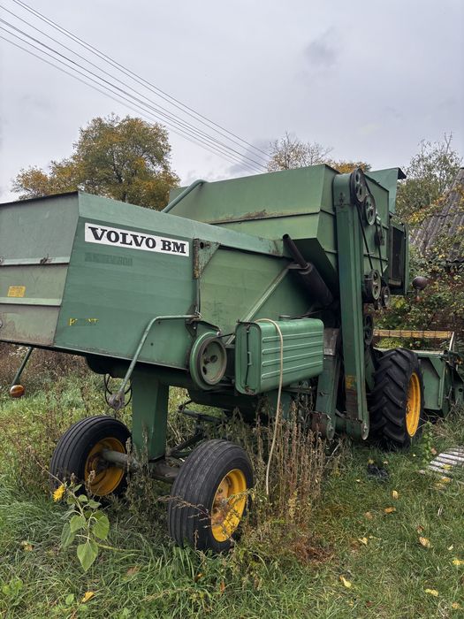 Продається зернозбиральний комбайн Volvo BM 800.