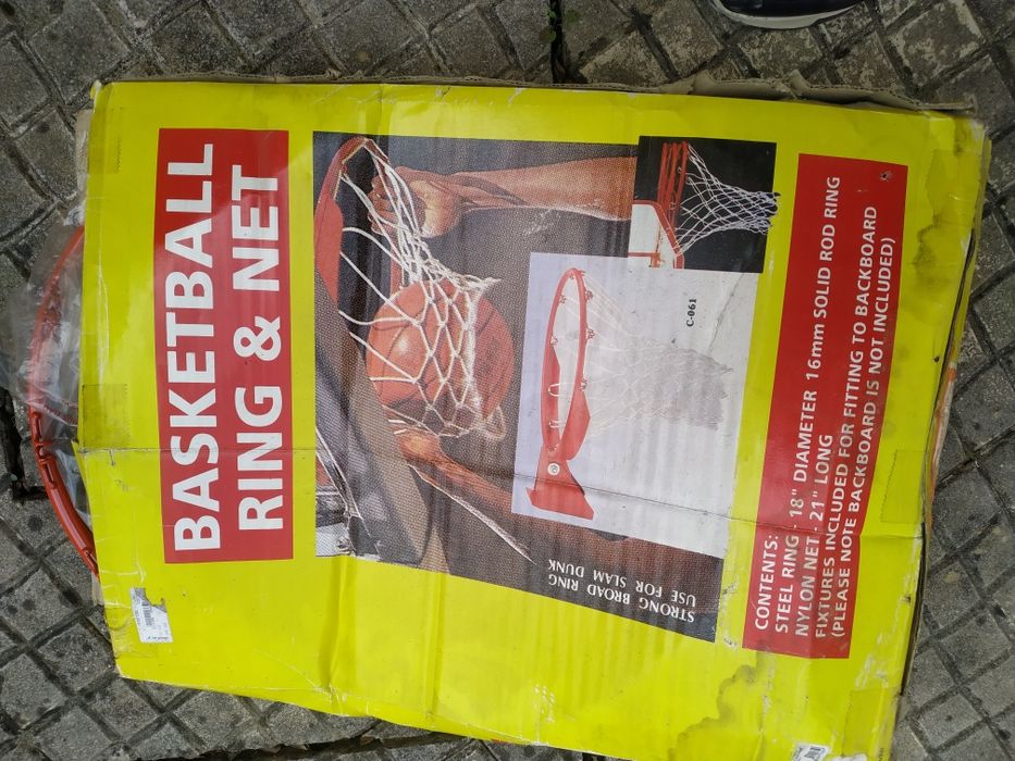 Cesto de basquetebol