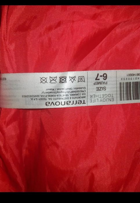 Czerwona ramoneska dla dziewczynki