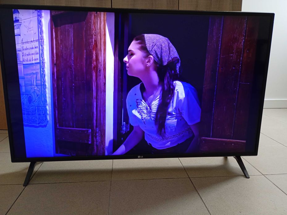 Televisão LG42 polegadas