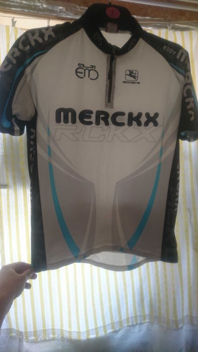 Велофутболка, велокофта, джерсі