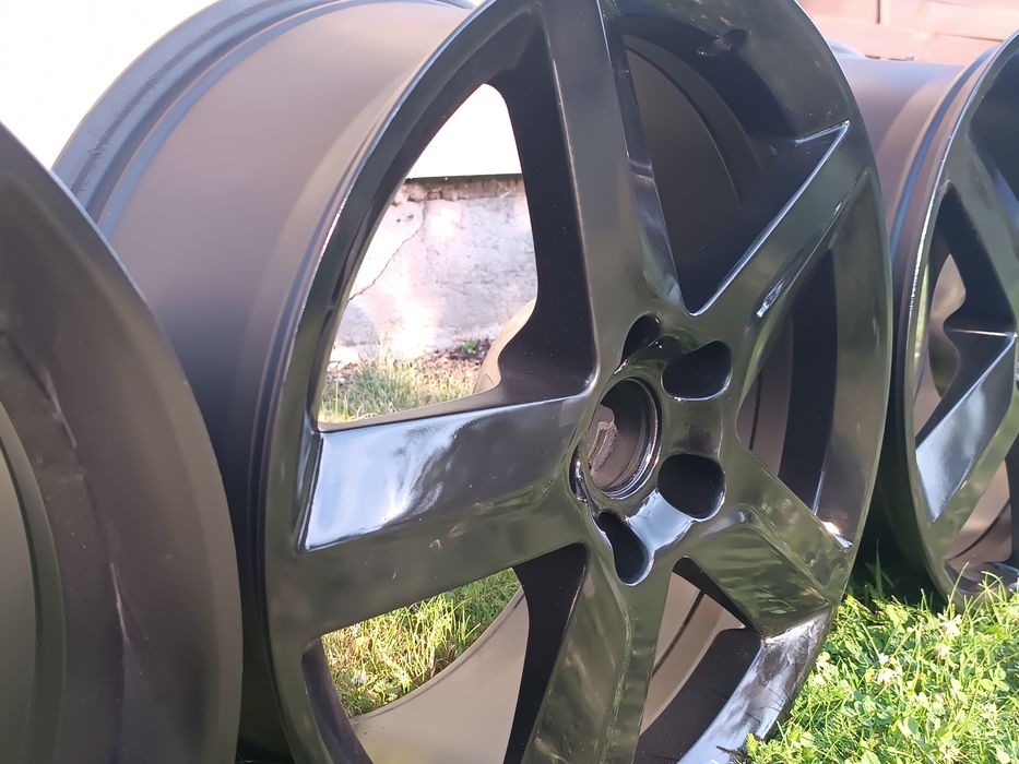 Czarne Felgi 18r 5x112 ET42 8.0J [Seat Audi Vag]