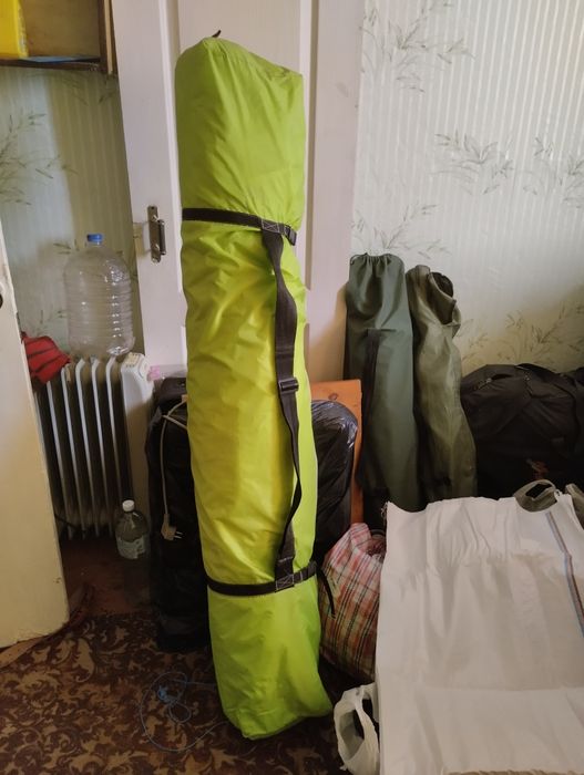 Продам палатку зимнюю Лотос .