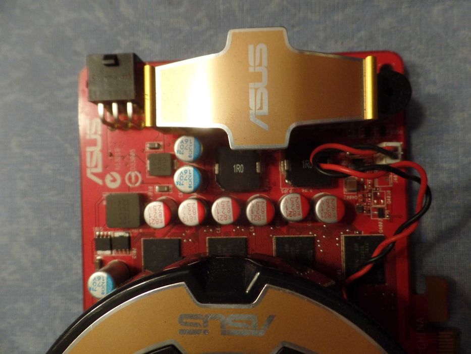 ASUS EAH3850 Graphics Card64751448238466122