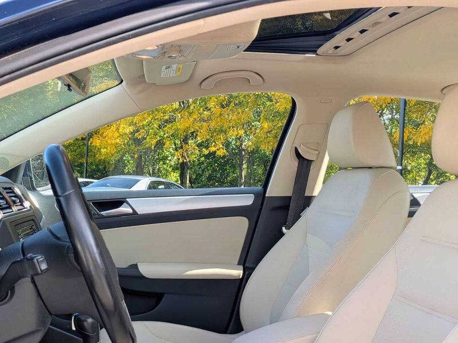 Volkswagen Jetta SE PZEV      2013