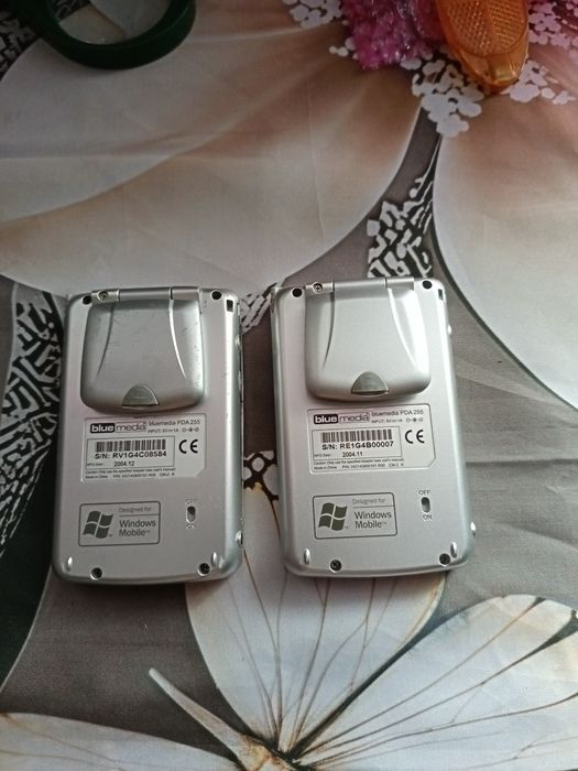 Poceket PC blue media