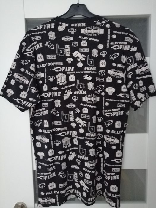 Tshirt bershka nowa koszulka S 36 okazja