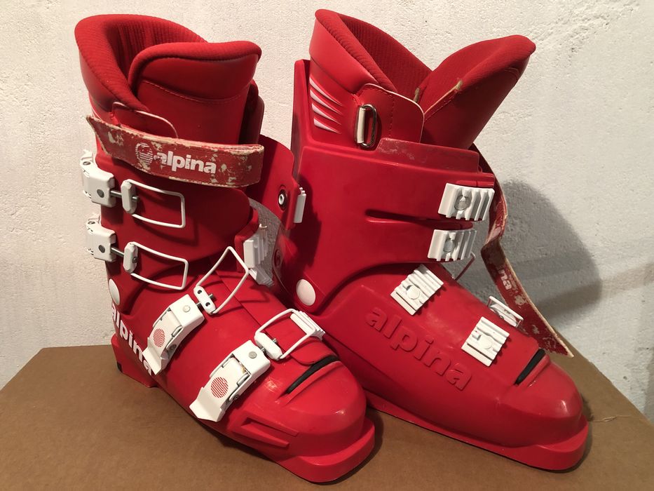 Продам чоботи лижні