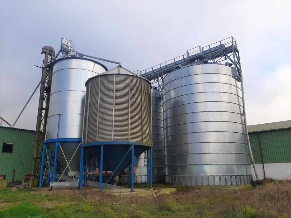 Silos zbożowy lejowy Shel ,Petkus 150 ton