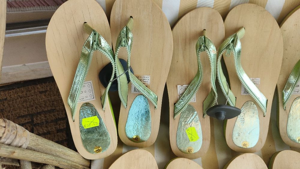 Chinelos dedo novos vários números
