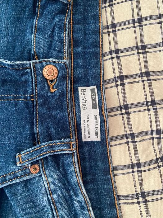 Calças Bershka Modelo Super Skinny Tamanho 42