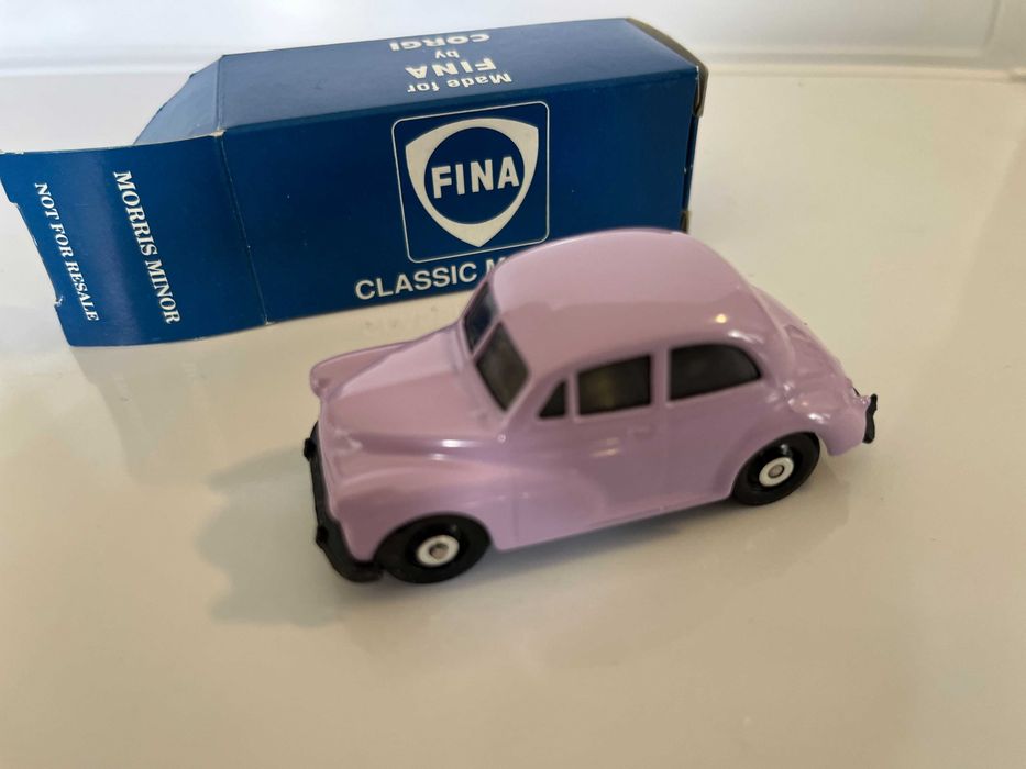 Corgi - Morris Minor - Fina - rosa - com caixa - como NOVO - Esc.1/46