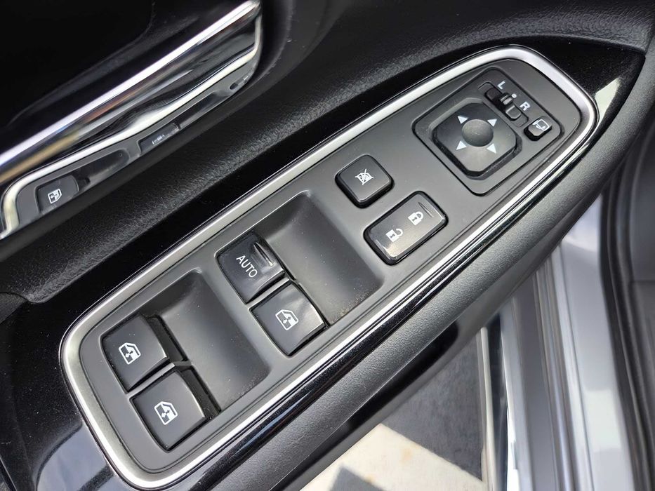 Mitsubishi Outlander PHEV GT      2018