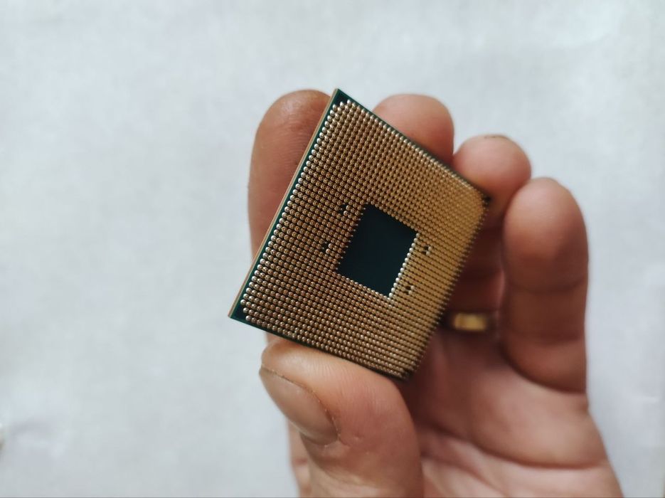 AMD Athlon 300GE AM4 Vega 3 DDR4