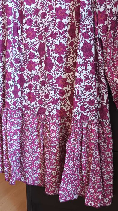 Vestido em bege e rosa