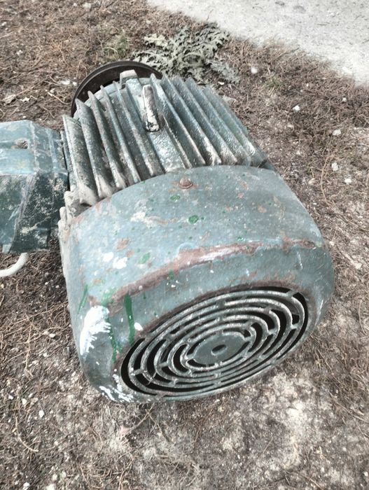 Продам электродвигатель 5.5 кВ