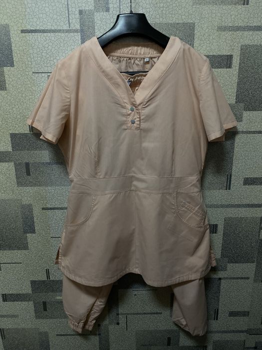 Жіночий медичний хірургічний костюм розмір 50