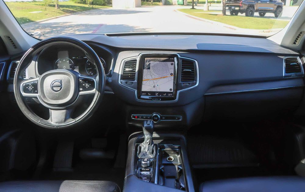 Volvo Xc90      2019