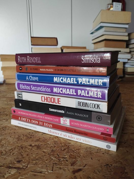 Vários livros em excelente estado