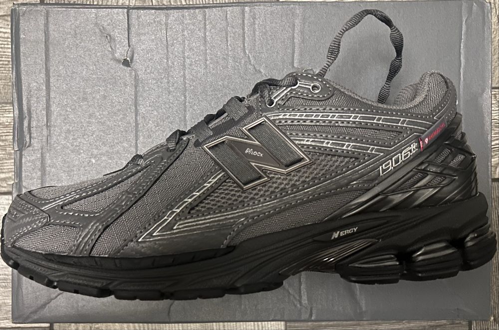 New balance 1906R PRIMALOFT