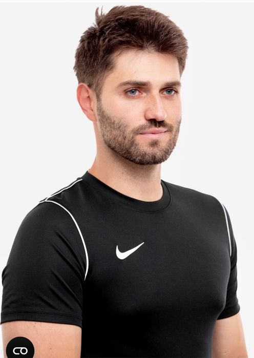 NIKE Футболка Dri-Fit BV6883-100 розміри M, L та XL оригінал