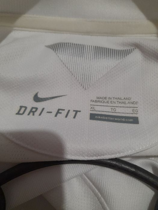 Нова домашня спортивна футболка Nike збірної Англії 2014