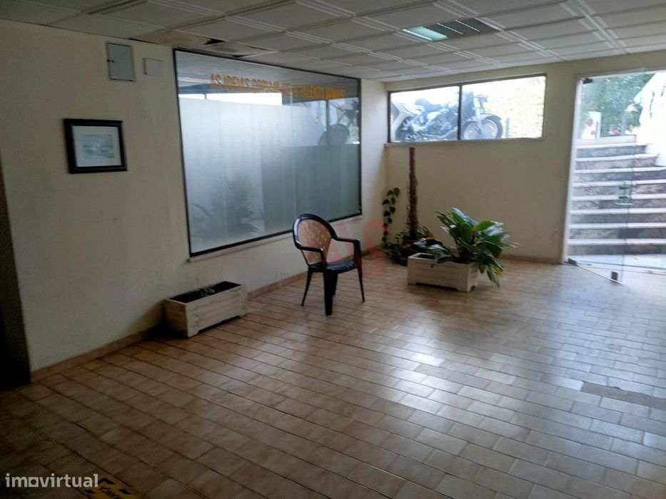 Loja de 35 m² no Edifício Varandas do Mar em Albufeira