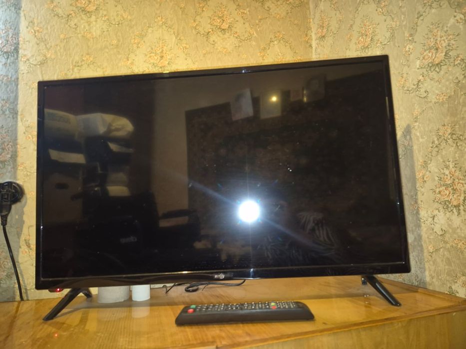 Телевізор SETUP 32HTF30