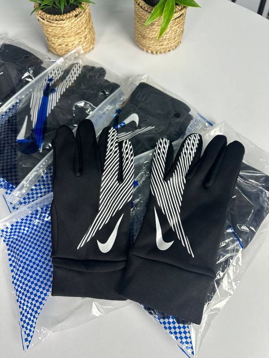 Перчатки Nike Hyper Warm мужские черные рукавиці Найк Хайпер Варм