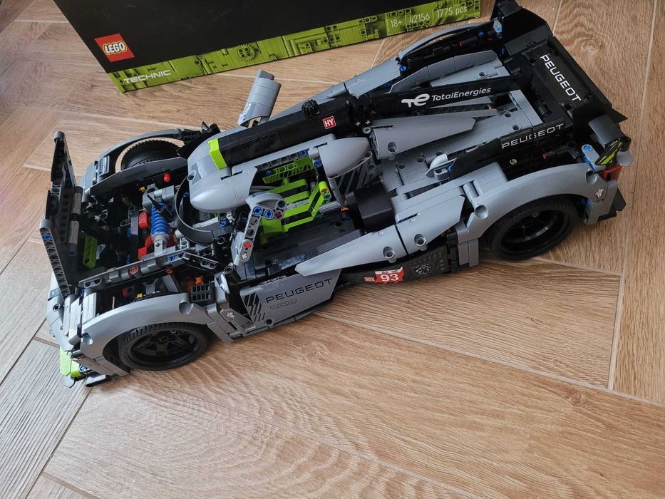 LEGO Technic 42156 PEUGEOT 9X8 Le Mans Hybrid Hypercar + światła LED