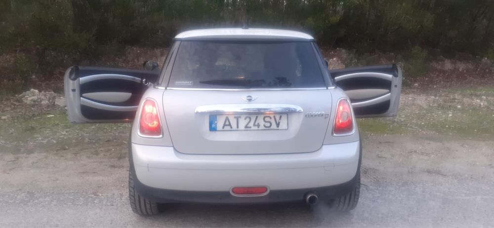 Mini Cooper  1.6 D Mayfair 50 (2010)