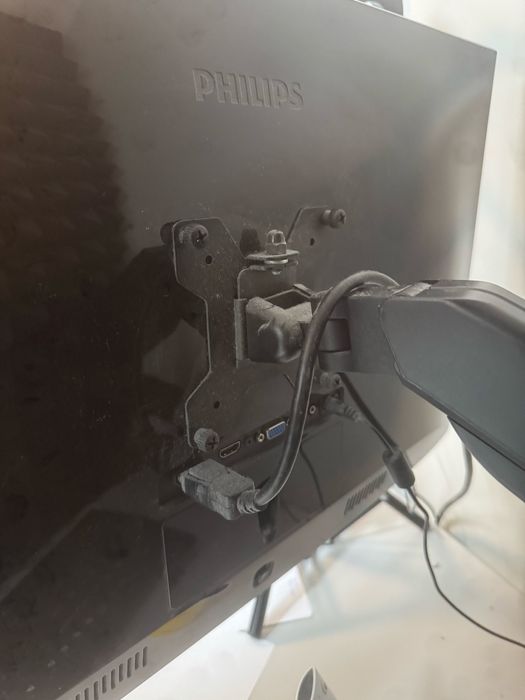 Monitor Philips 75 hz 27 cali matryca ips wraz z ramieniem regulowanym