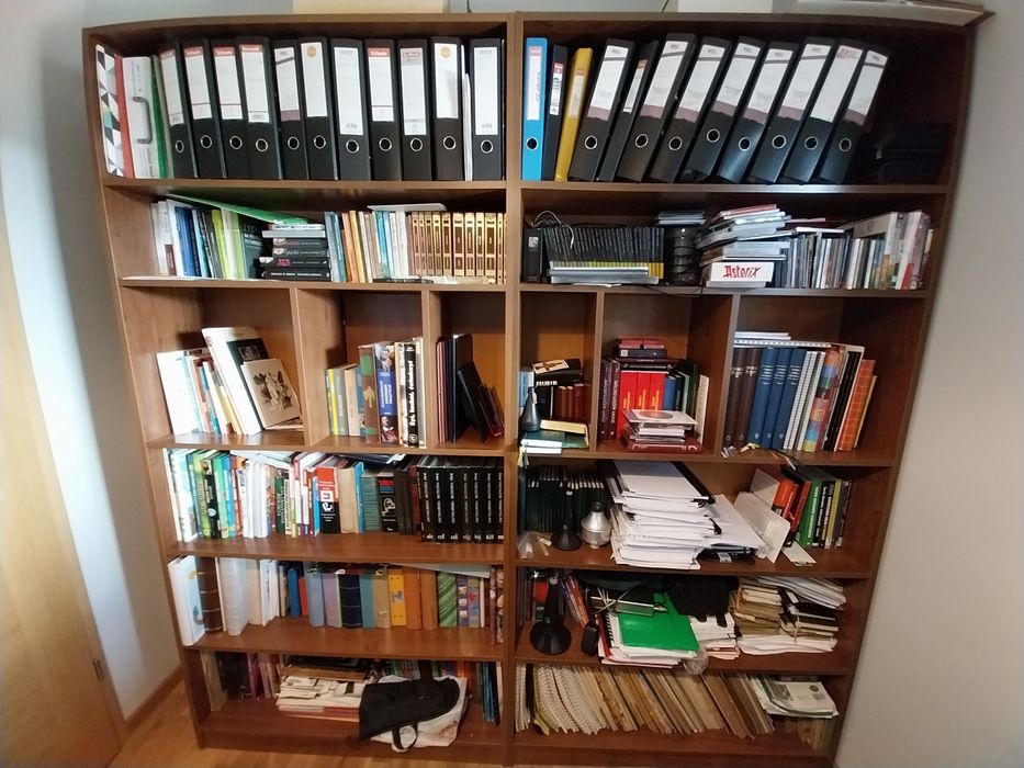 Regał na książki, dokumenty