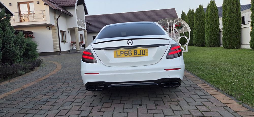 Mercedes  e22d w213 matricula inglesa