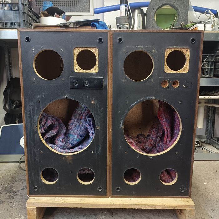 Kolumny obudowy Tonsil  alton 80 ZGB -80-8-684 (Do unitra Diora radmor