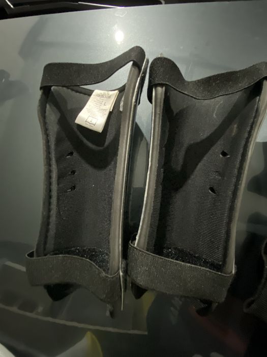 Caneleiras Futebol Adidas