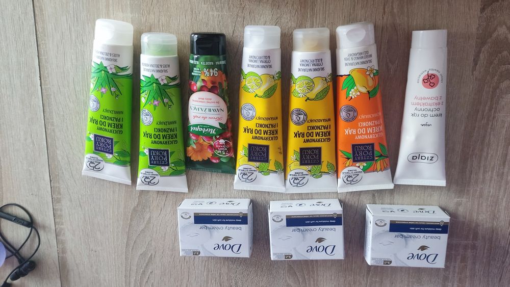 Kremy do rąk mydła Dove. Zestaw