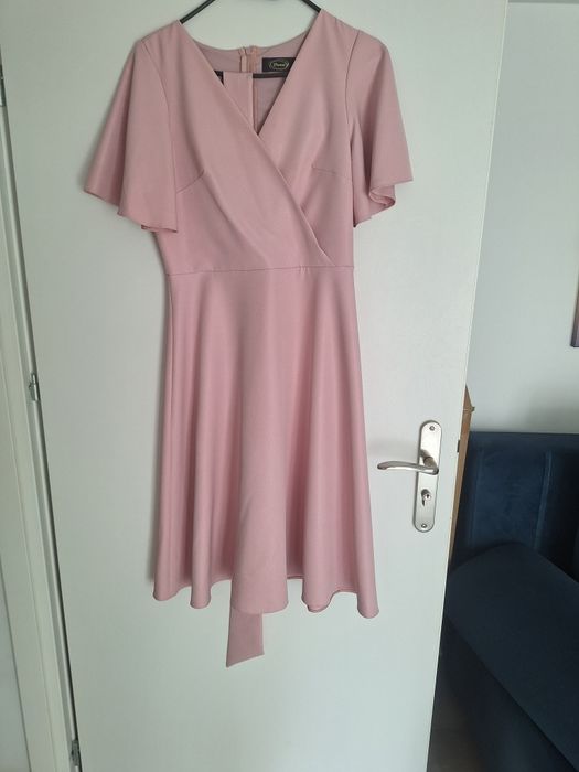 Piękna sukienka idealna na komunie