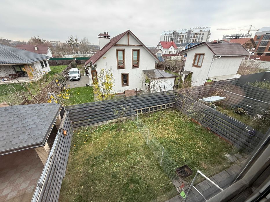 Затишний таунхаус з каміном для комфортного життя