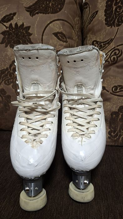 Ролики для фігурного катання