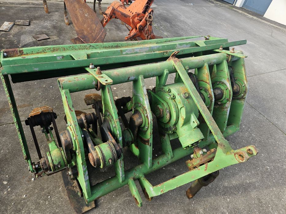 Cavadeira  8 enxadas