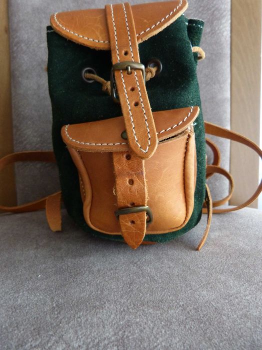 Plecaczek mini ze skóry