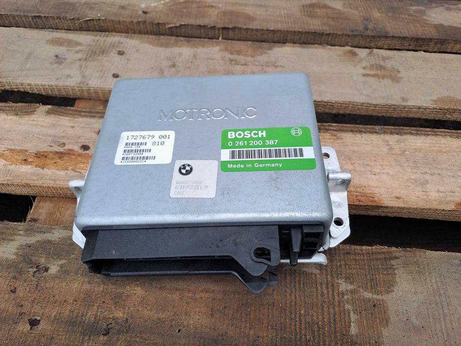 Bmw e30  318i sterownik komputer silnika m40b18 ecu
