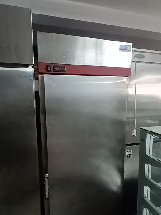 Armário frigorífico 1 porta