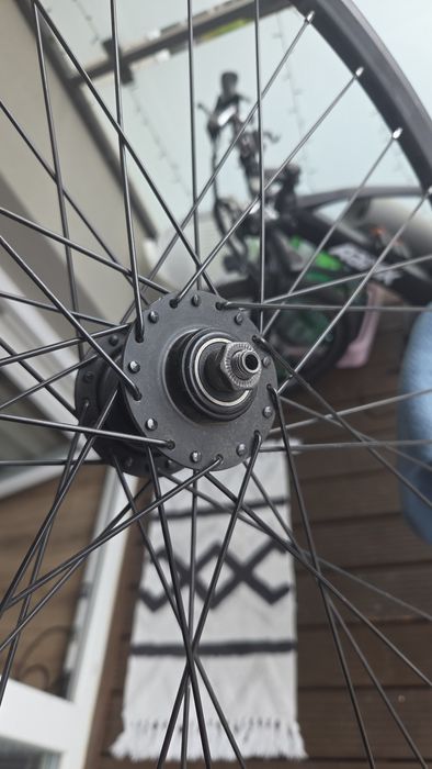 Koło przednie 26" rowerowe pod tarczę (6 śrub) – do centrowania