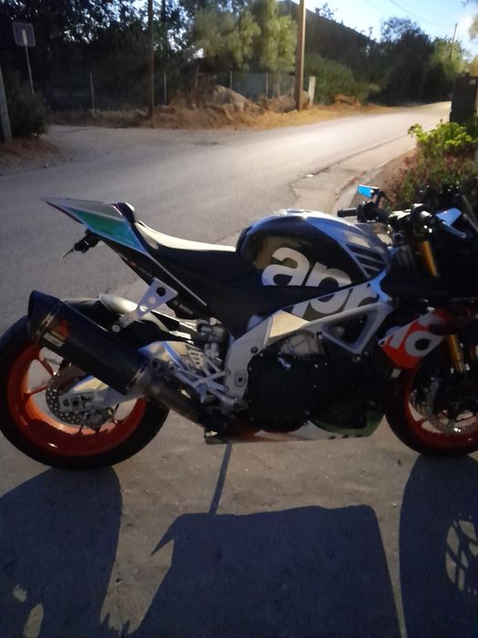 Aprilia Tuono 1100 V4 Factory