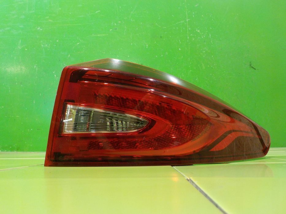 MG GS 1.5 B 16r 5D lampa prawa tyl