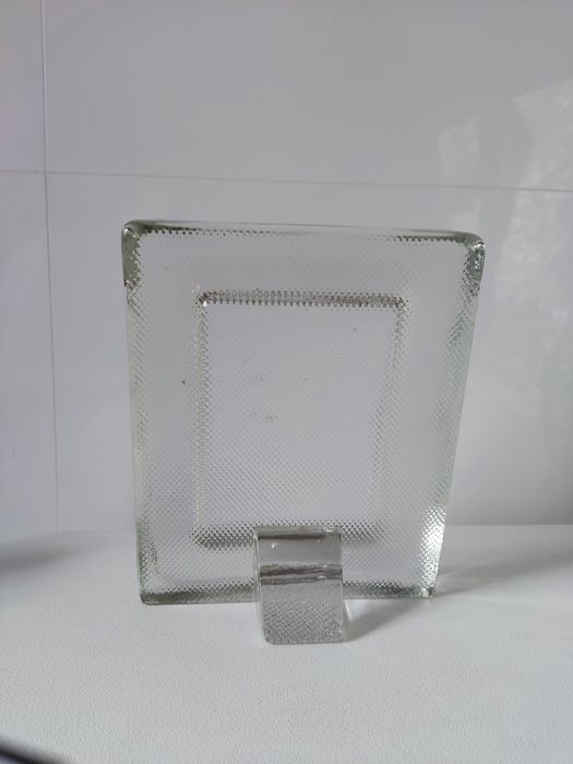 Moldura para fotografia feita em vidro espesso, cor de gelo brilhante